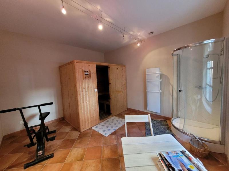 Maison - 334 m² - 20 pièces