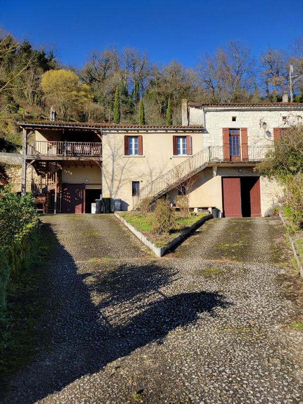 Maison de village - 130 m² - 6 pièces