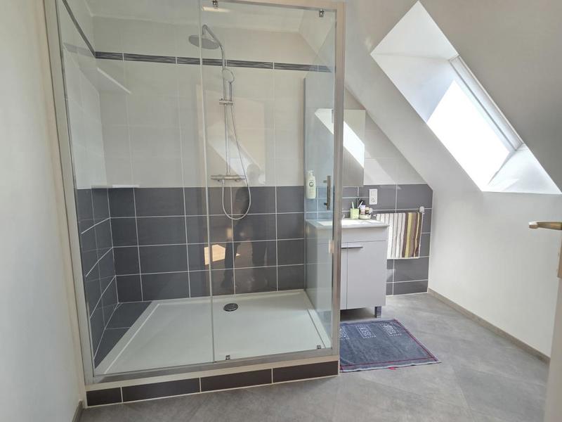 Pavillon - 220 m² - 9 pièces