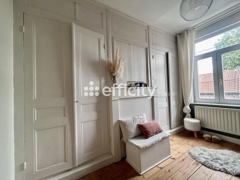 Maison - 200 m² - 8 pièces