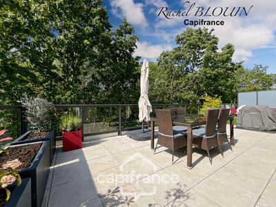 Appartement - 150 m² - 8 pièces