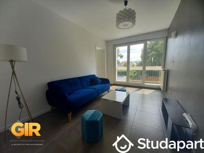 Chambre - 9 m² - 1 pièce