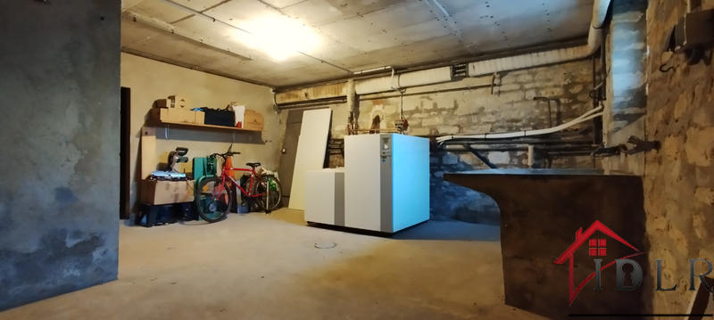 Maison - 158 m² - 8 pièces