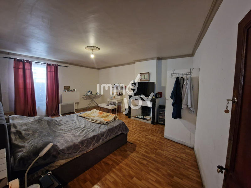 Maison de village - 200 m² - 6 pièces