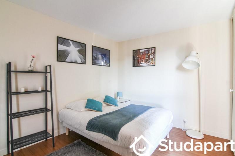 Chambre - 11 m² - 1 pièce