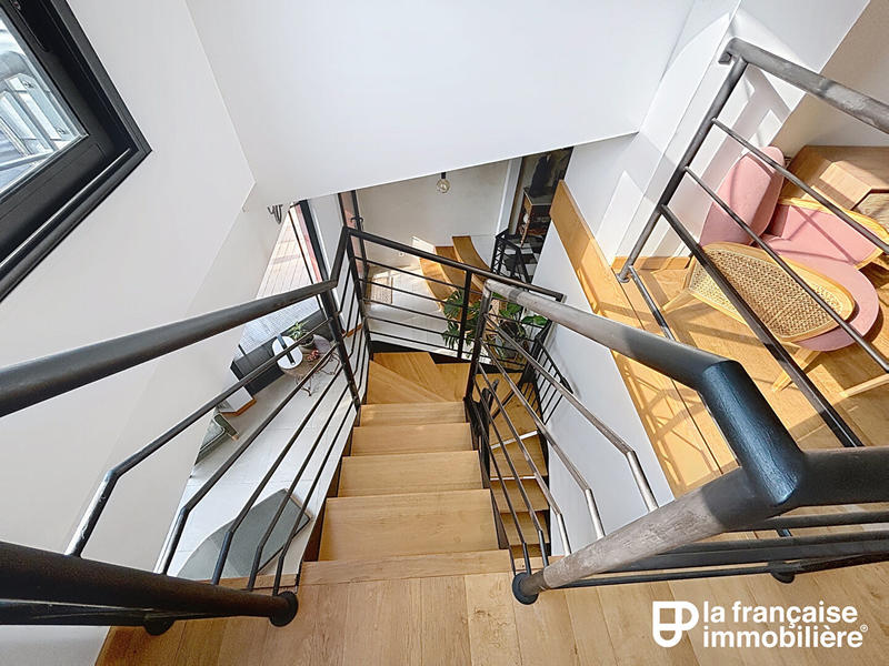 Maison - 206 m² - 8 pièces