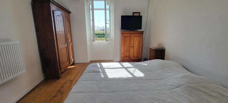 Maison - 225 m² - 8 pièces