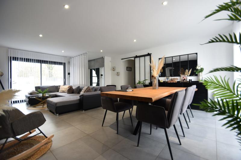 Maison contemporaine - 140 m² - 6 pièces
