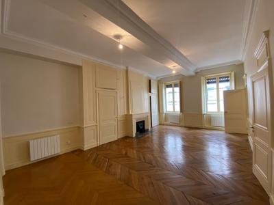 Appartement - 123 m² - 4 pièces