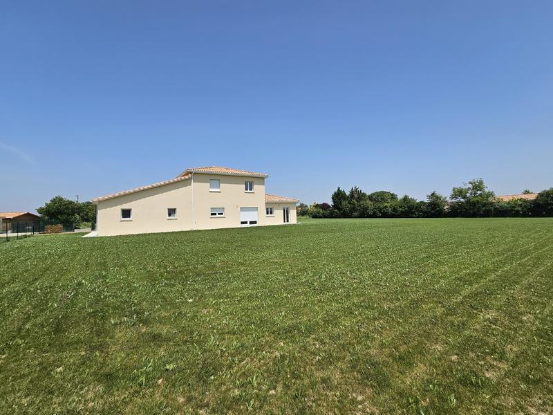 Villa - 141 m² - 6 pièces