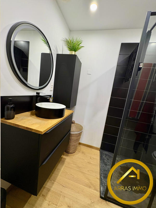 Maison - 112 m² - 7 pièces