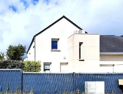 Maison - 102 m² - 5 pièces