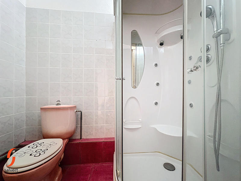 Local commercial - 65 m² - 3 pièces