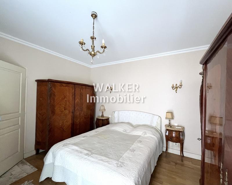 Villa - 260 m² - 10 pièces