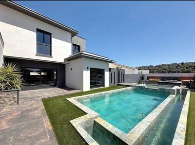 Maison - 173 m² - 5 pièces