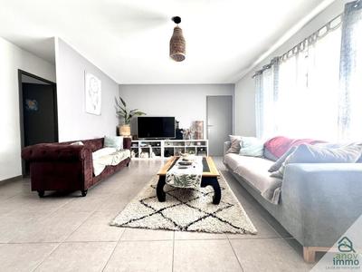 Maison - 104 m² - 5 pièces