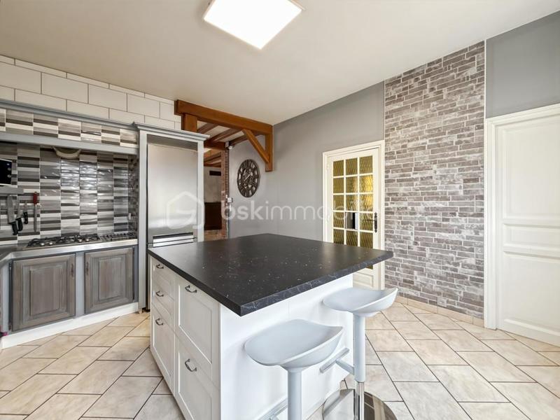 Maison - 190 m² - 7 pièces