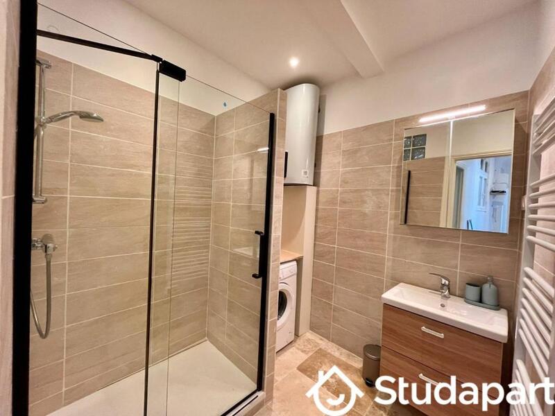 Chambre - 13 m² - 1 pièce