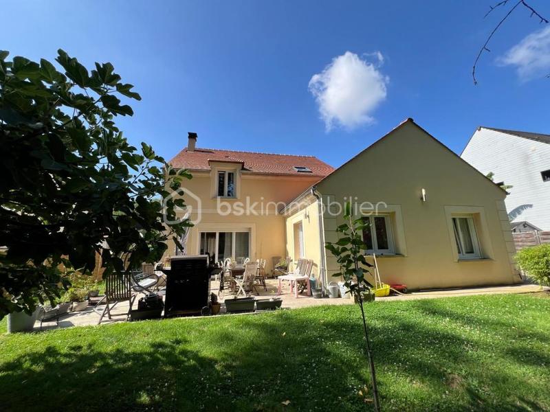 Maison - 142 m² - 5 pièces