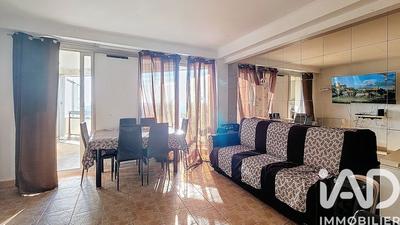 Appartement - 65 m² - 3 pièces