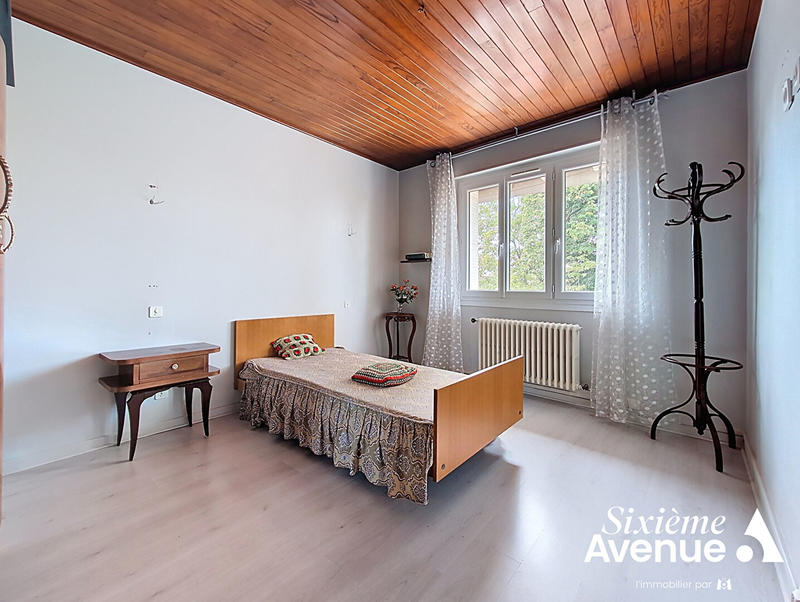 Maison de maîtres - 605 m² - 14 pièces