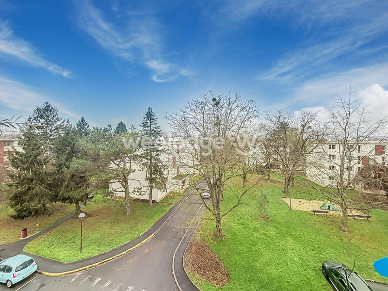 Appartement - 81 m² - 5 pièces