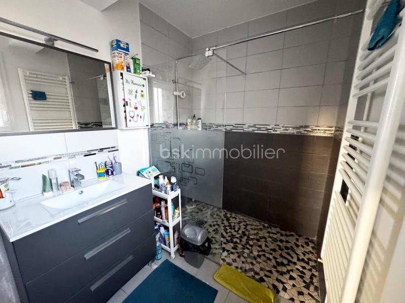 Maison traditionnelle - 106 m² - 7 pièces