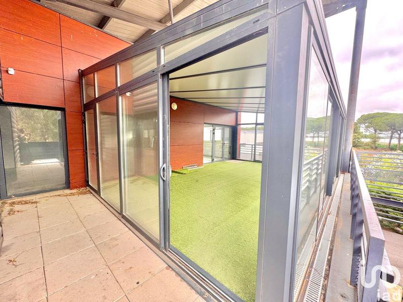 Local commercial - 941 m²