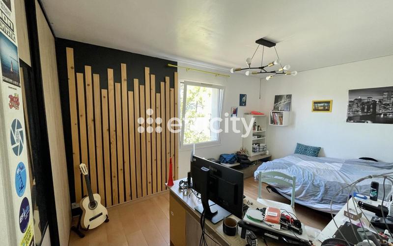 Maison - 161 m² - 5 pièces