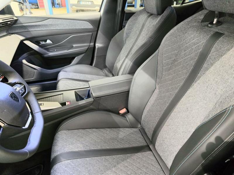 Peugeot 408 Hybrid 136 e-Dcs6 Allure