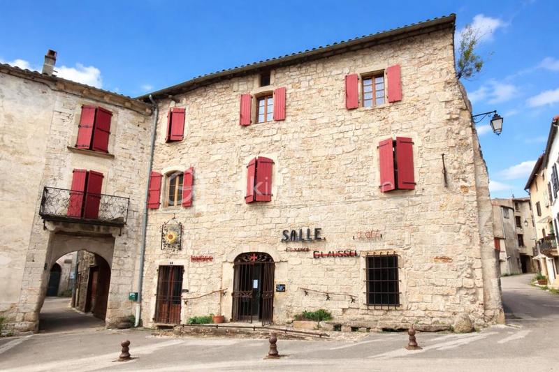 Immeuble - 255 m² - 18 pièces