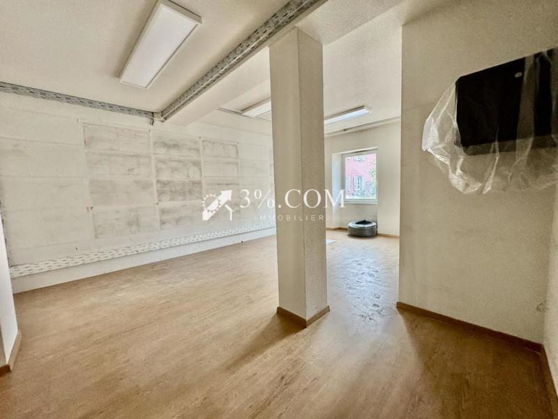 Local commercial - 57 m² - 2 pièces