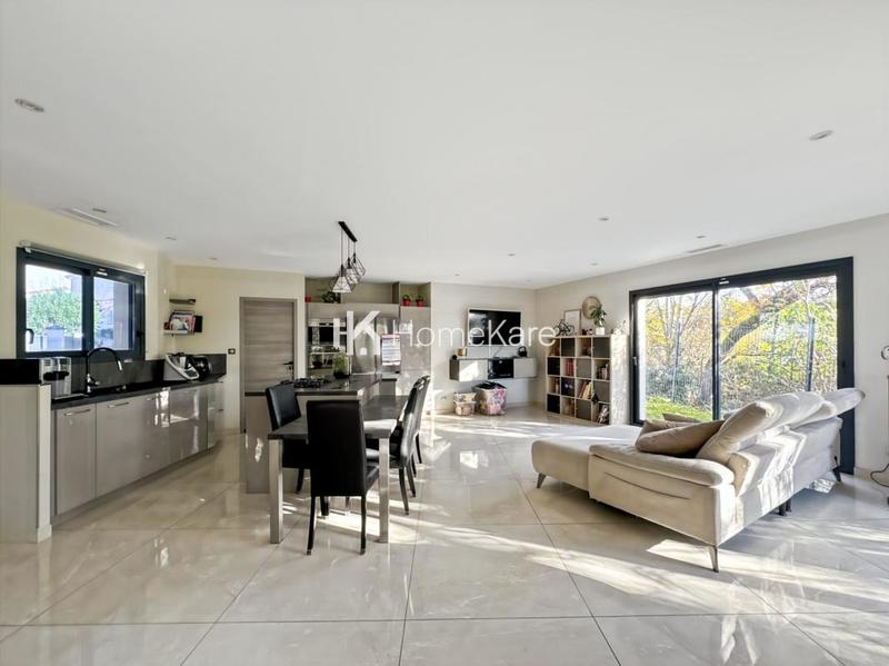 Maison - 139 m² - 5 pièces