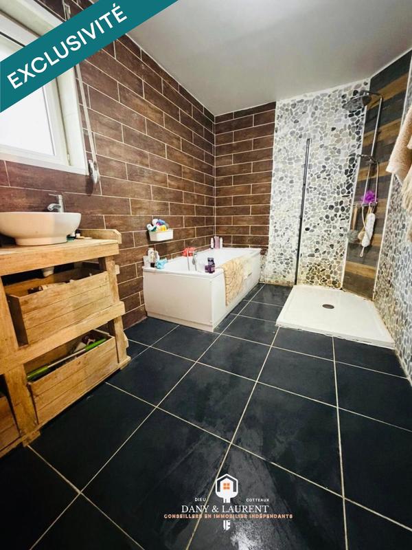 Maison - 160 m² - 8 pièces