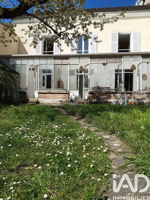 Maison - 220 m² - 7 pièces