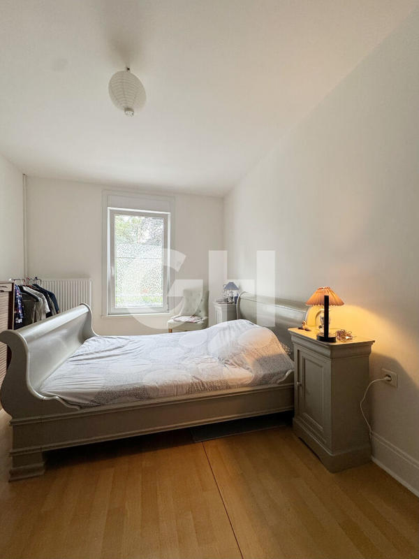 Immeuble - 7 pièces