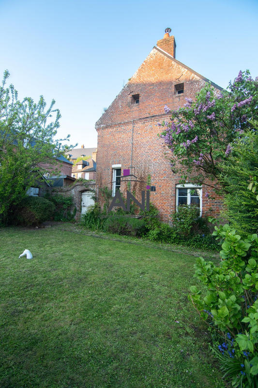Maison - 149 m² - 8 pièces