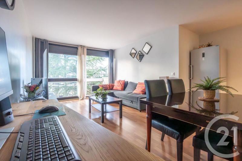 Appartement - 87 m² - 4 pièces