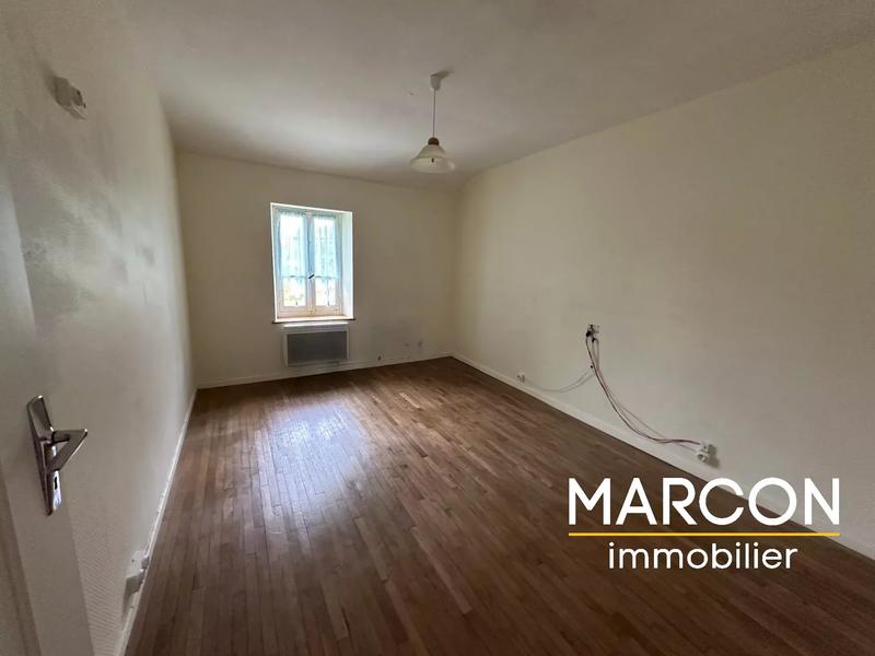 Maison de village - 91 m² - 8 pièces