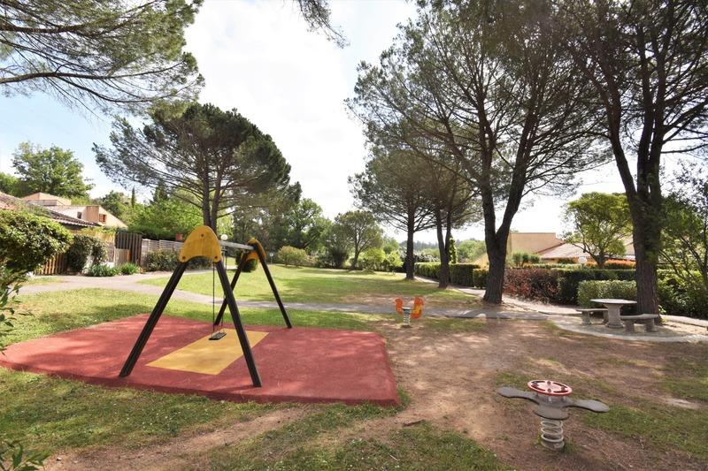 Mazet - 35 m² - 3 pièces