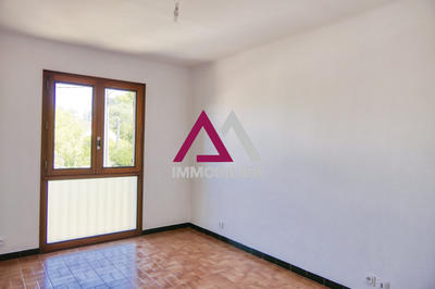 Villa - 90 m² - 5 pièces