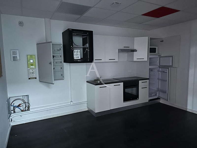 Local commercial - 363 m²