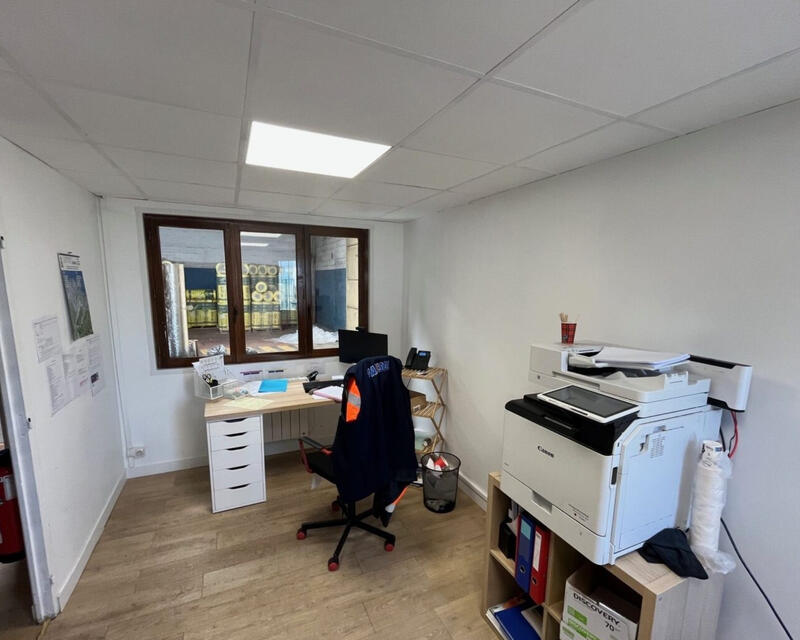 Local commercial - 1 520 m²