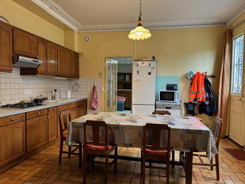 Maison ancienne - 194 m² - 8 pièces