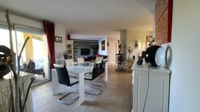 Maison - 127 m² - 7 pièces