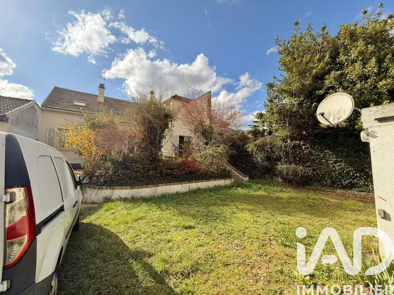 Maison - 226 m² - 9 pièces