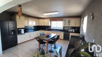 Maison - 250 m² - 7 pièces