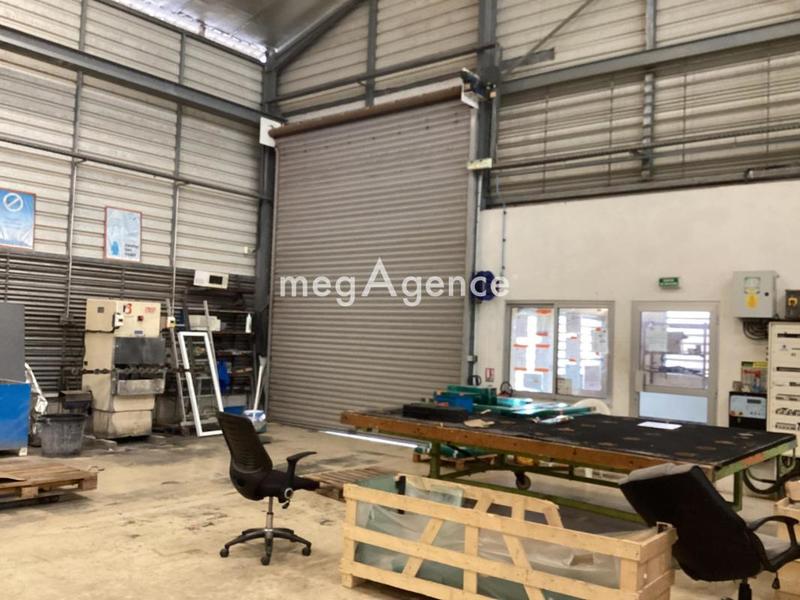 Local commercial - 450 m² - 3 pièces