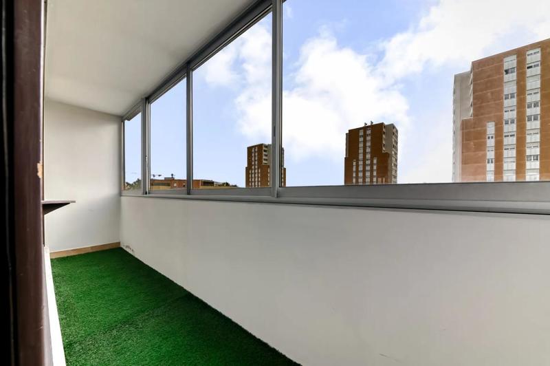 Appartement - 90 m² - 5 pièces