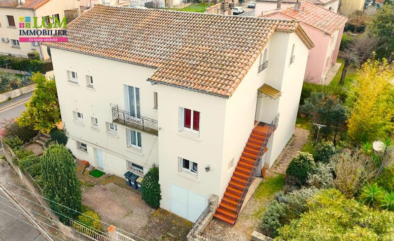 Maison - 234 m² - 9 pièces